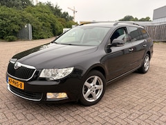 Skoda Superb Combi - 1.8 TSI Comfort Business Line | APK 05-05-2027 | Trekhaak | Erg Luxe