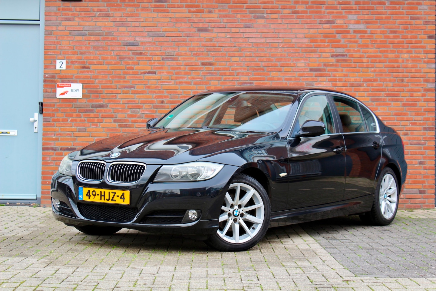 BMW 3-serie - 320i E90 LCI | Automaat NAP LEER | 2e Eigenaar - AutoWereld.nl