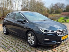 Opel Astra - 1.4 Turbo 120 Jaar Edition Automaat start stop stoelverwarming parkeer sensor cruis contro