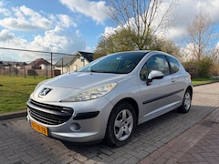 Peugeot 207 - 1.4-16V Color-line AIRCO NAP LOGISCH 134DKM