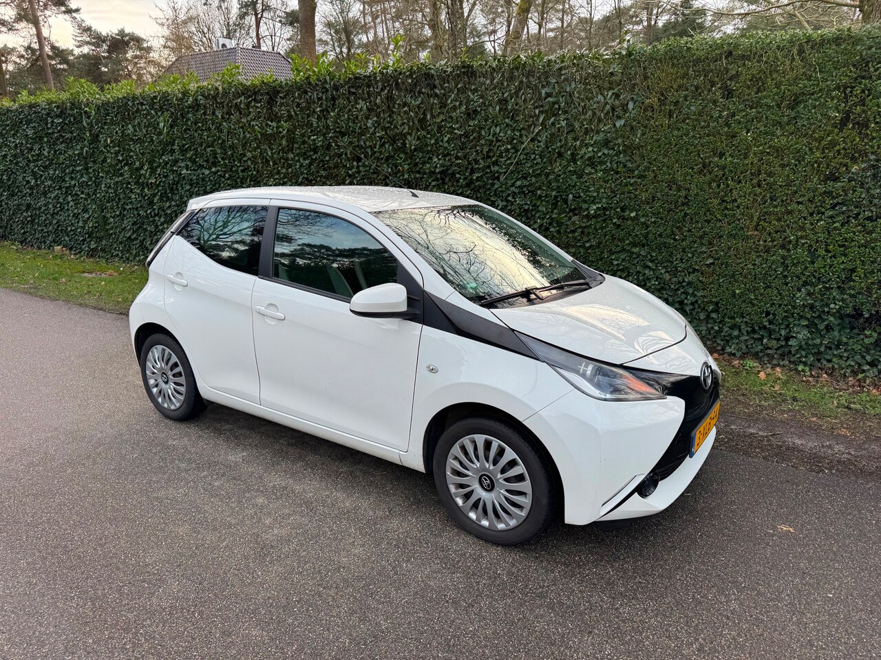 Toyota Aygo - 1.0 VVT-i x-play|Navi|Dealer onderhouden|Camera - AutoWereld.nl