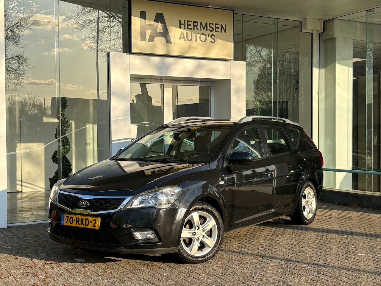 Kia Cee'd Sporty Wagon - 1.4 CVVT Navi|Camera|Trekhaak|Cruise| - AutoWereld.nl