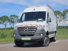 Mercedes-Benz Sprinter - 516 4X4 ALLRAD L2H2 Mbux Dubbellucht Camera 3.5T-Trekhaak Imperiaal Euro6 Onderhoudshistor