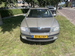 Skoda Octavia - 1.6 Elegance 1.6 75kw climaat zie foto’s