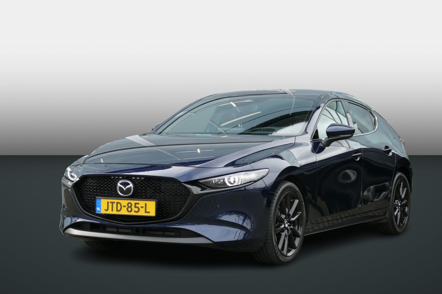 Mazda 3 - 2.0 e-SkyActiv-X M Hybrid 186 Exclusive-line | Camera | Apple-carplay | Stoelverwarming | - AutoWereld.nl