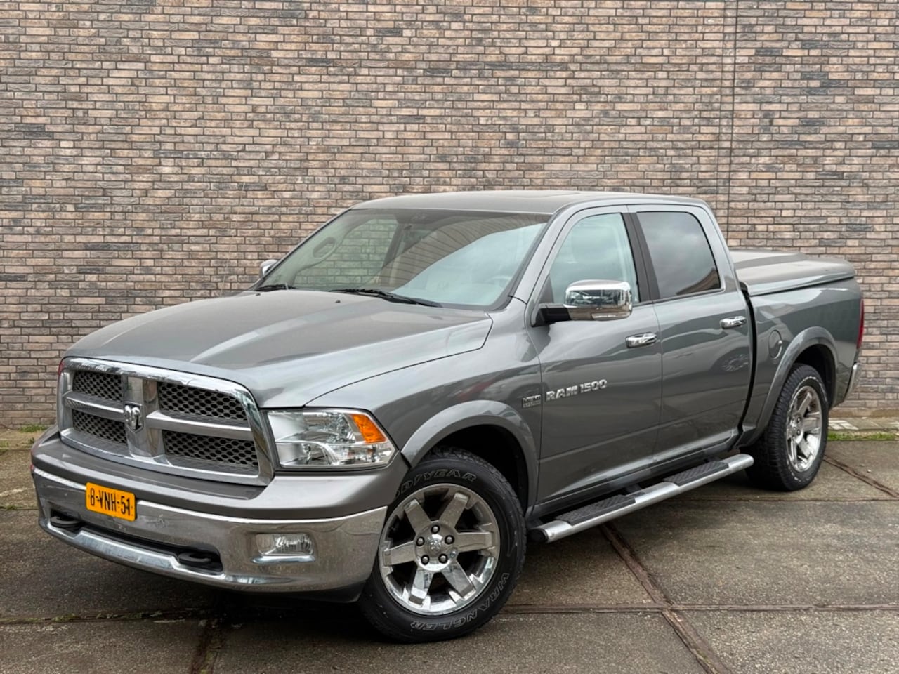 Dodge Ram 1500 - 5.7 V8 4x4 Quad Cab 6'4 5.7 V8 4x4 Quad Cab 6'4 - AutoWereld.nl