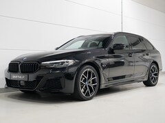 BMW 5-serie Touring - 530e xDrive M-Sport | Panoramadak | Adapt. Cruise Control
