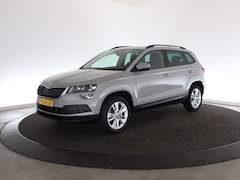 Skoda Karoq - 1.0 TSI Business Edition | Trekhaak | Panoramadak |