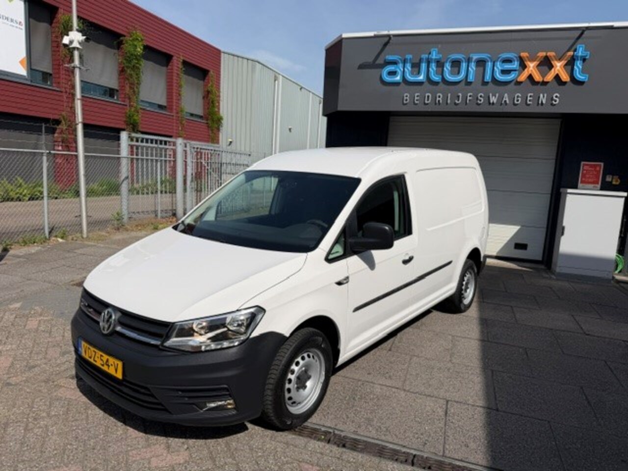 Volkswagen Caddy Maxi - 1.4 TGI L2H1 EcoFuel Comfortline AIRCO I MULTIMEDIA I PDC i 1e EIGENAAR I COMPETE ONDERHOU - AutoWereld.nl