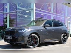 BMW X3 - 30e xDrive M Sport Automaat / Panoramadak / Trekhaak / Sportstoelen / Comfort Access / Par