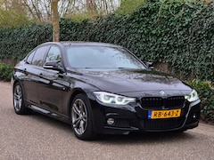 BMW 3-serie - 320i B48 M Sport Apple CarPlay virtual dash 6wb Leder Rijklaar NAP 320i Corporate Lease Hi