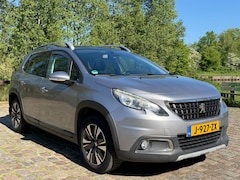 Peugeot 2008 - 1.2 PureTech GT-line 1e eigenaar panorama dak achteruit camera navigatie stoelverwarming t