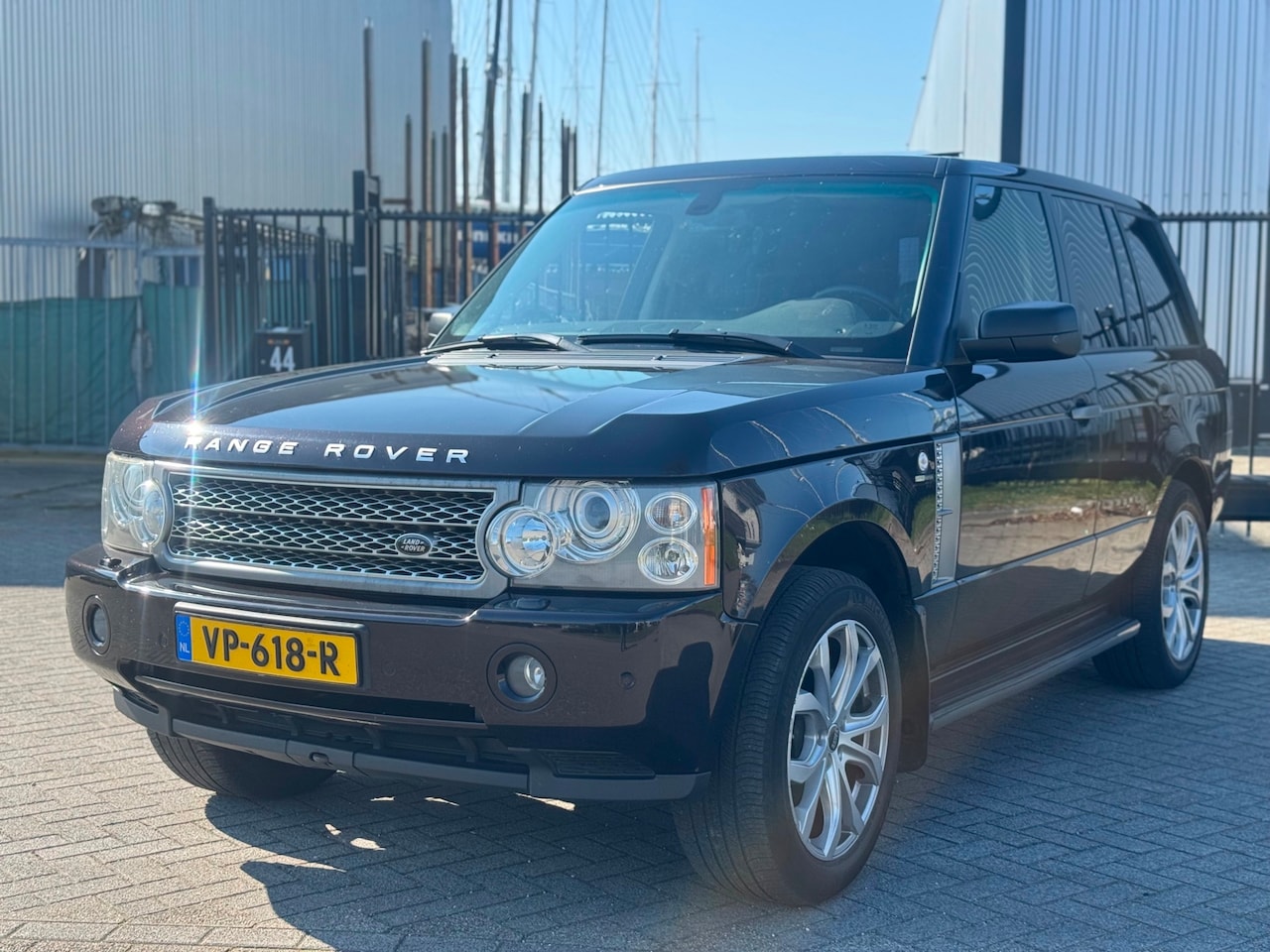 Land Rover Range Rover - Grijskenteken Clima Navi Appelcareplay Camera - AutoWereld.nl