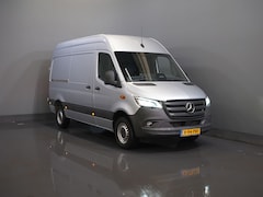 Mercedes-Benz Sprinter - 317 CDI Aut. L2H2 LED/ Gev.Stoel/ Navi/ 270Gr.Deuren/ Stoelverw./ Cruise/ Camera/ PDC