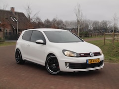 Volkswagen Golf - 2.0 GTI | Camera | Dynaudio | DSG | Cruise Control | NL-Auto |