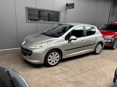 Peugeot 207 - 1.6-16V XS
