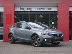 Volvo V40 Cross Country - 2.0 T5 AWD Momentum 245 pk | Origineel NL | Cruise Control | Trekhaak | Navigatie |