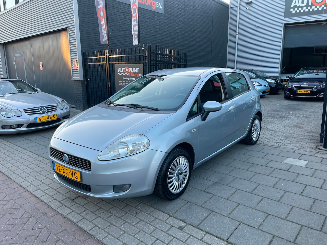 Fiat Grande Punto - 1.2 Dynamic 3e Eigenaar! Trekhaak Airco NAP APK - AutoWereld.nl