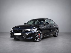 BMW 3-serie - 330e | M-Sport Pro | Head-up Display | Stuurwielverwarming | Tekhaak | Glasdak elektr. | D