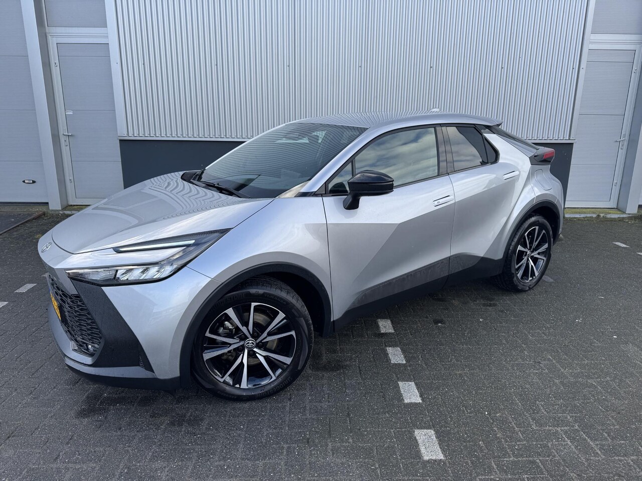 Toyota C-HR - 2.0 Plug-in Hybrid 220 Dynamic | Org NL | 1e Eigenaar - AutoWereld.nl