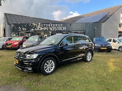 Volkswagen Tiguan - 1.5 TSI ACT Highline Business R * sportief & luxe * SUV * LMvelgen