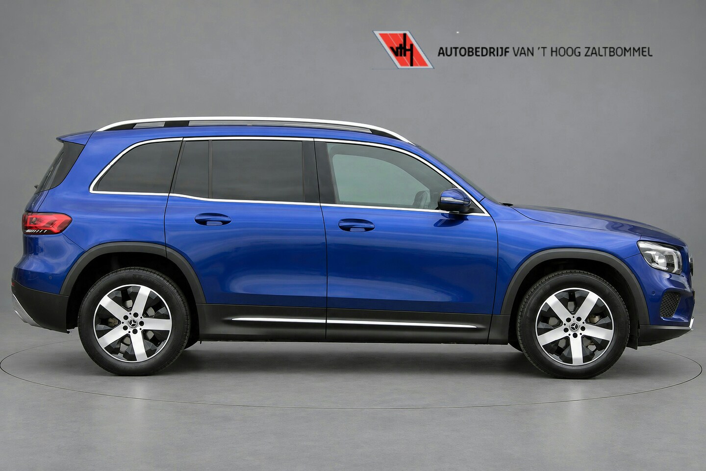 Mercedes-Benz GLB - 200 AUT7 Luxury Line LEDER SFEER WIDESCREEN TREKHAAK - AutoWereld.nl