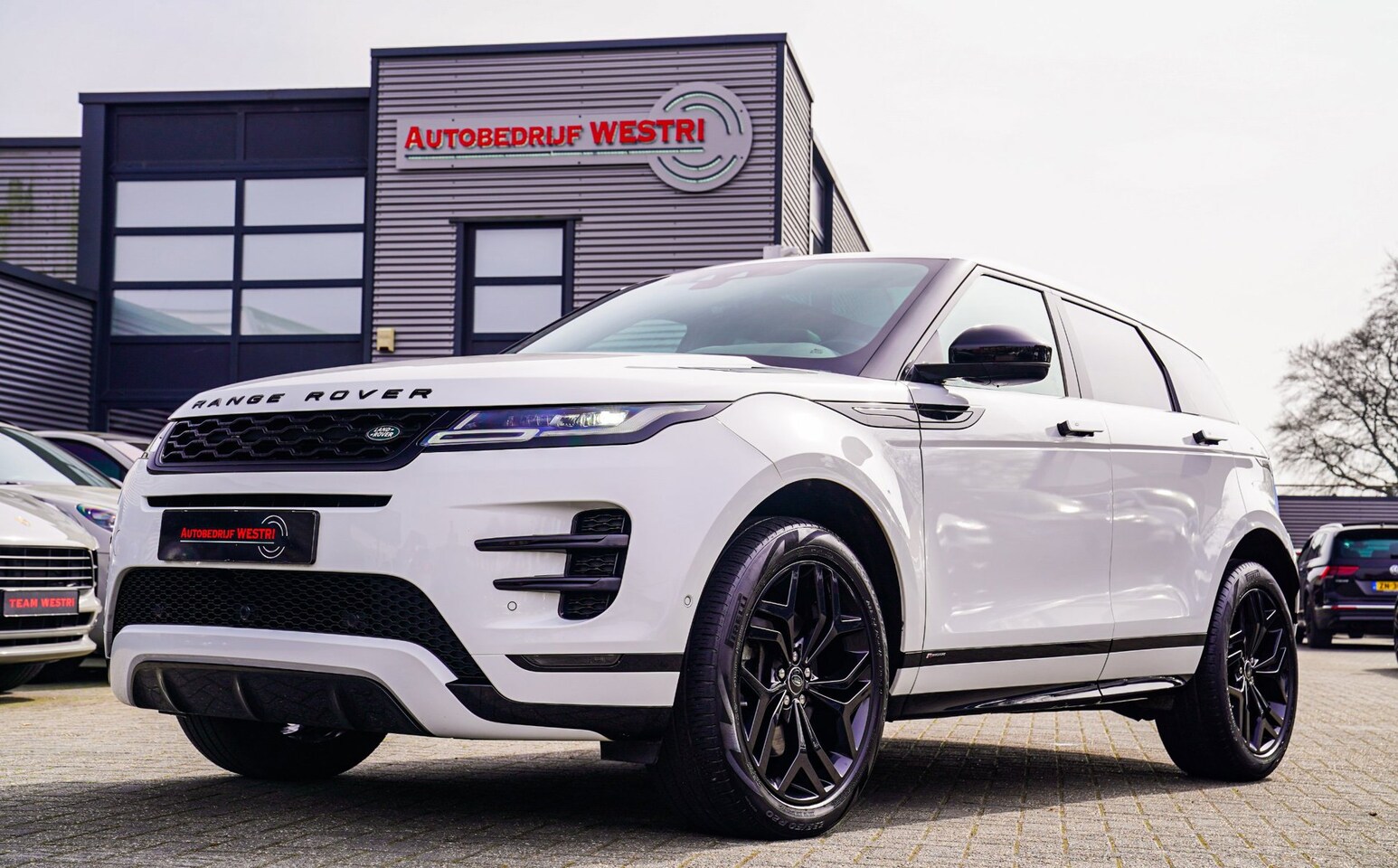 Land Rover Range Rover Evoque - 2.0 P200 AWD R-Dynamic HSE | Panorama | Facelift | Meridian | Apple carplay | Memory | Cam - AutoWereld.nl