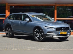 Volvo V90 Cross Country - T5 AWD | Luchtvering | Panoramadak | Trekhaak 2400KG | Stoelverwarming | Leer | Apple CarP