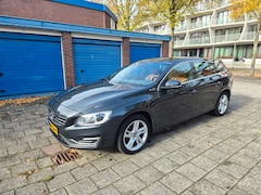 Volvo V60 - 2.4 D6 Twin Engine Summum 162kw Euro 6 Black&Brown Edition