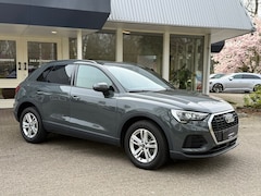Audi Q3 - 45 TFSI e S Edition pdc/stoelverw/dodehoek/carplay