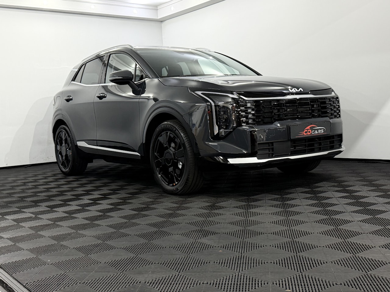 Kia Sportage - 1.6 T-GDi Plug in Hybrid DynamicLine Camera, Apple carplay, Navi, Winterpakket, Elektrisch - AutoWereld.nl