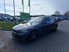 BMW 3-serie Touring - 325i High Executive / Zeer comfortabel / APK november 2026