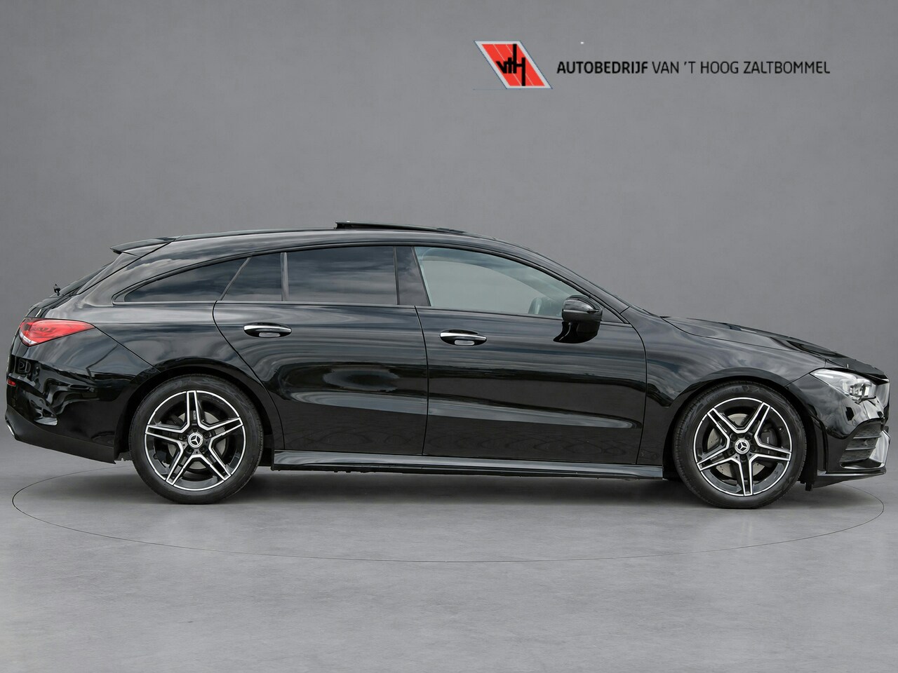 Mercedes-Benz CLA-klasse Shooting Brake - 200 AUT7 AMG LINE NIGHT PANORAMADAK SFEER CARPLAY KEY-LESS GO MULTIBEAM - AutoWereld.nl