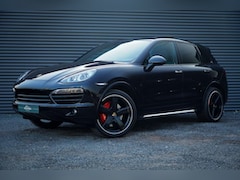 Porsche Cayenne - 4.2 D S / Pano / Trekhaak / Bose / Keurige Staat / Luchtvering / Standkachel