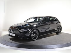 Mercedes-Benz A-klasse - 180 Business Solution AMG | Panoramaschuifdak | Premium Plus | 19”AMG-velgen | Head-up dis