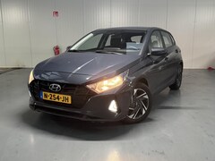 Hyundai i20 - 1.2 MPI Comfort Stuur en Stoel verwarming, leuke luxe auto met een zuinige motor