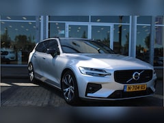 Volvo V60 - B4 197 PK Automaat R-Design | Schuif/Kantel Dak | Sportstoelen | H&K Audio | Trekhaak | Ve