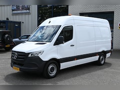 Mercedes-Benz Sprinter - 317 CDI L2H2 3500 KG trekhaak, LED, Geveerde stoel