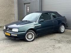 Volkswagen Golf Cabriolet - 1.8