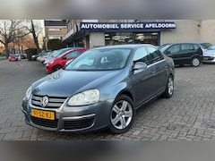 Volkswagen Jetta - 1.6 FSI Comfortline APK VERLOPEN *CLIMA*CRUISE*ELEKTR. RAMEN*STUURBEKR