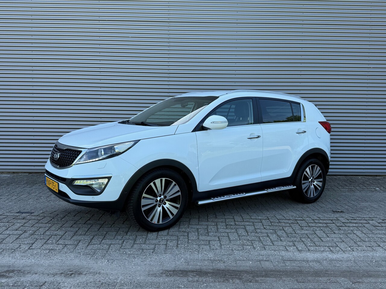 Kia Sportage - 2.0 ExecutiveLine | Automaat | Trekhaak | Stoelverw. v+a | Xenon | Camera | - AutoWereld.nl