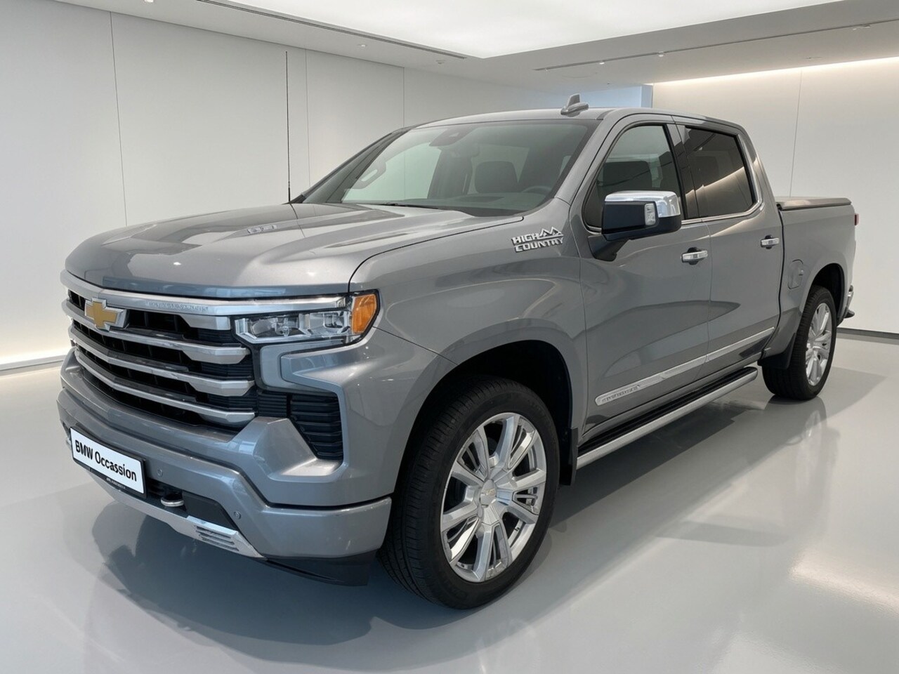 Chevrolet Silverado - HIGH COUNTRY Dubbele Cabine | Leder | Carplay | LPG onderbouw | 69.931,- incl. BTW - AutoWereld.nl