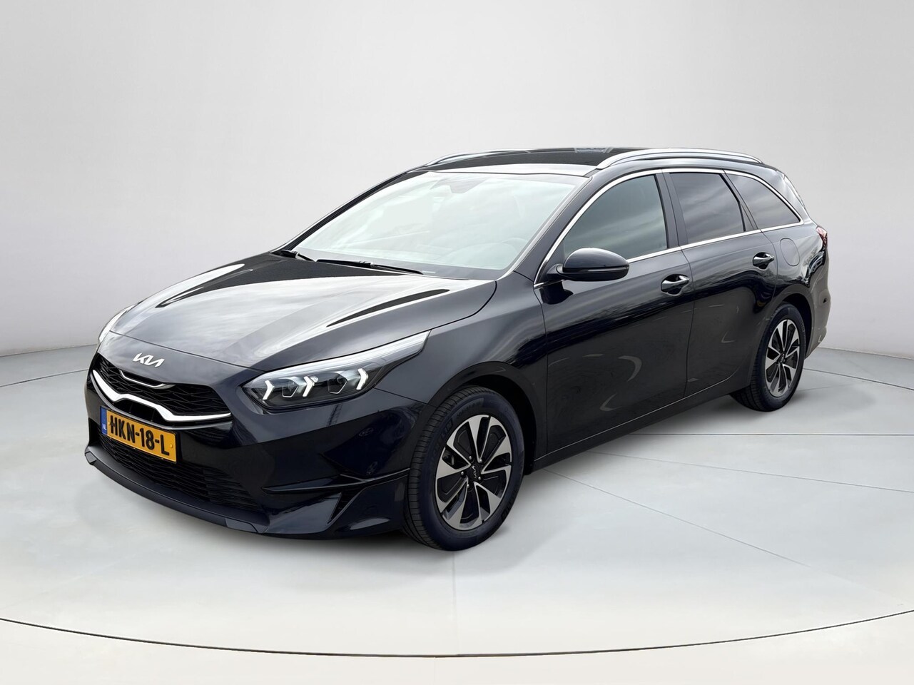Kia Cee'd Sportswagon - Ceed 1.0 T-GDi Design Edition | Fabrieksgarantie 2035 | Keyless | JBL | Stoel stuur verwar - AutoWereld.nl