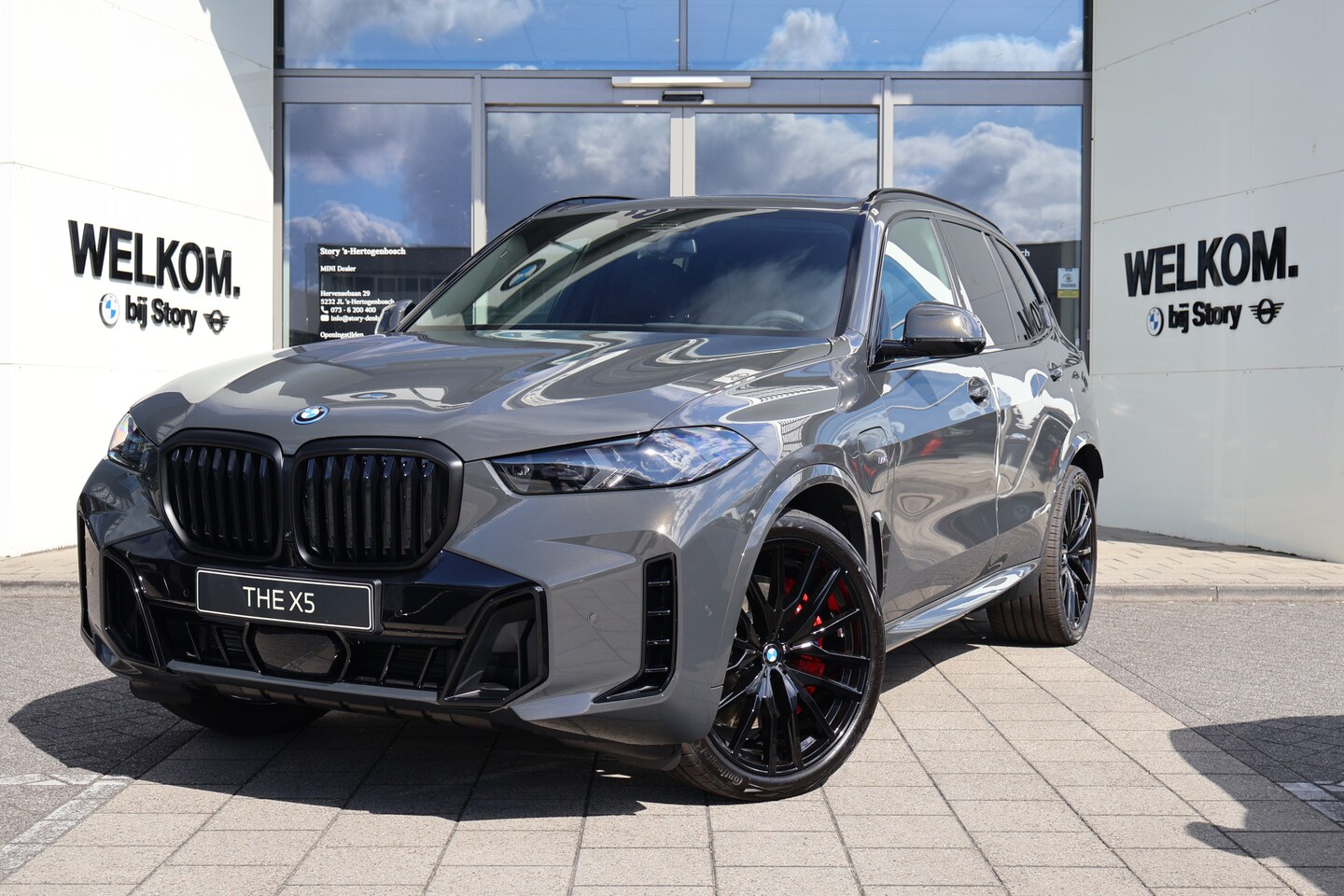 BMW X5 - xDrive50e M Sport Automaat / Panoramadak / Trekhaak / Comfortstoelen / Parking Assistant P - AutoWereld.nl