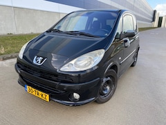 Peugeot 1007 - 1.4 Sesam Gentry AIRCO/NAP/ELEK.RMN