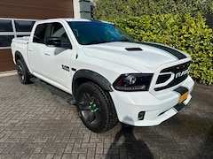 Dodge Ram 1500 - 5.7 V8 4x4 Quad Cab 6'4 trekhaak achteruitrijcamera panoramadak