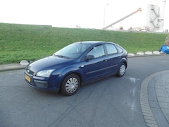 Ford Focus - 1.6-16V Champion
