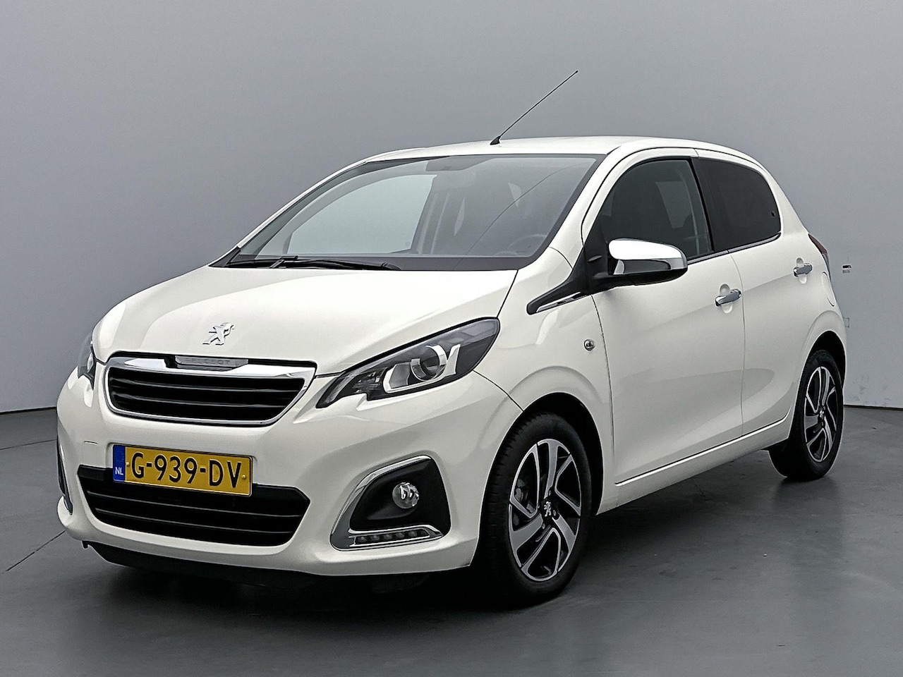Peugeot 108 - 1.0 e-VTi Allure | Appe Carplay/Android Auto | Achteruitrij Camera | Airco | Snelheidsbegr - AutoWereld.nl