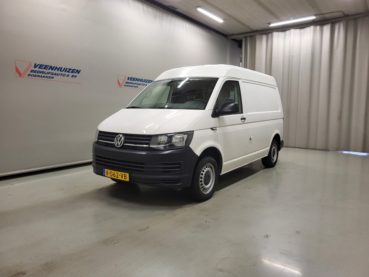 Volkswagen Transporter - 2.0TDI L1/H2 Euro 6! - AutoWereld.nl