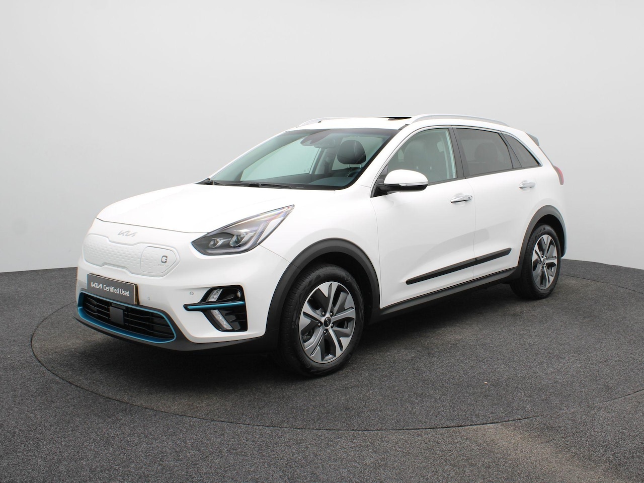Kia e-Niro - DynamicPlusLine 64 kWh | Clima | Navi | Leder | Stoel en stuur verwarming | - AutoWereld.nl
